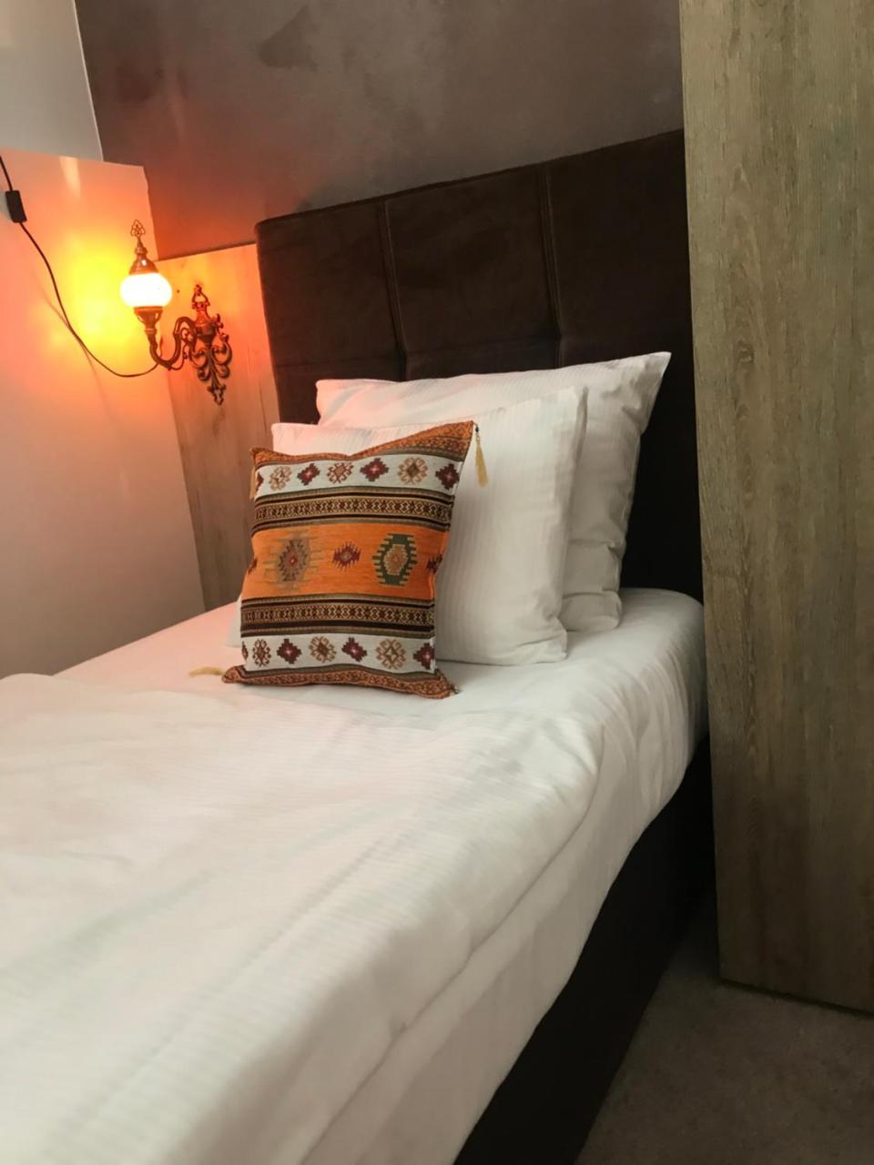 Eshe Boutique Hotel Saraievo Exterior foto